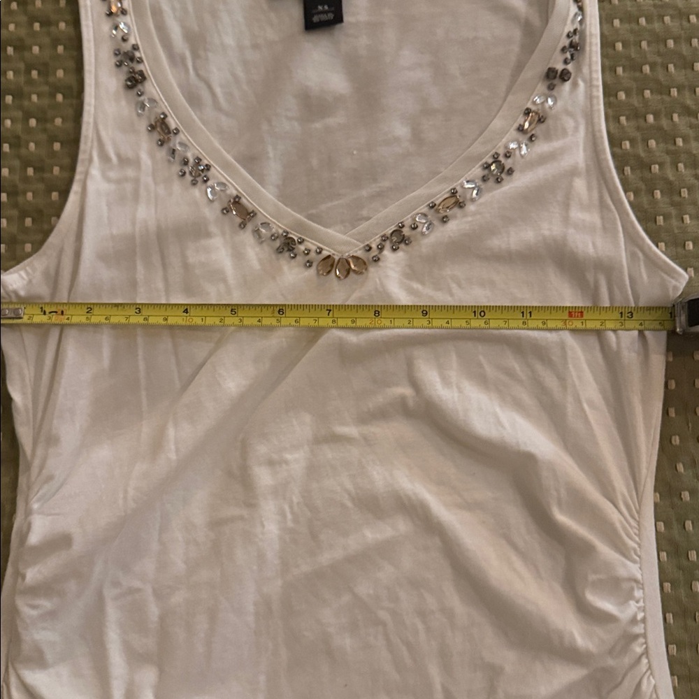 White House black market embellished tank - Picture 3 of 6